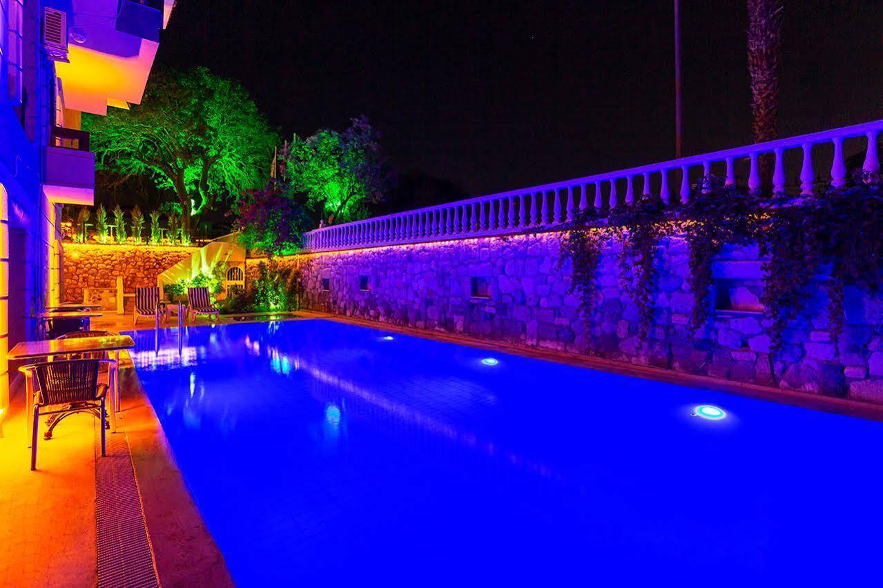 Kabasakal Hotel Cesme Exterior photo